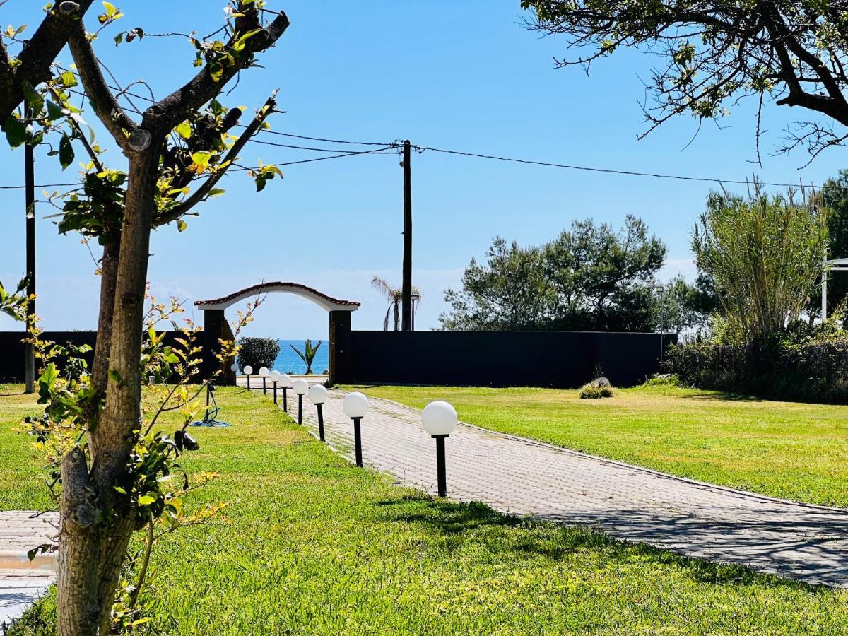 Gazonia Family Estate Otel Skala  Dış mekan fotoğraf